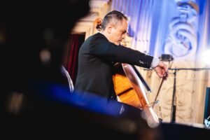 Claudio Pasceri, violoncello e narrazione Musiche di O. Messiaen, Circolo dei Lettori