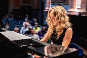 Marta Cirio, pianoforte, Musiche di R. Schumann, J. Brahms, Oratorio San Filippo Neri